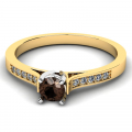 Klasyczny pierścionek złoty z kwarcem i brylantami