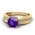 Błyszczący pierścionek złoty z fioletową cyrkonią