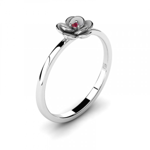8k white gold flower ring with zirconia