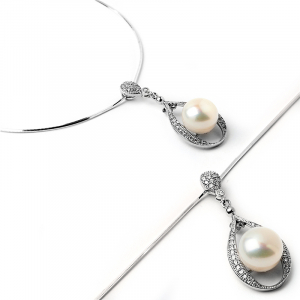 Naszyjnik srebrny z perłą hodowlaną 